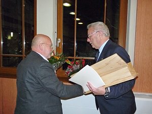 Ehrengabe erhalten