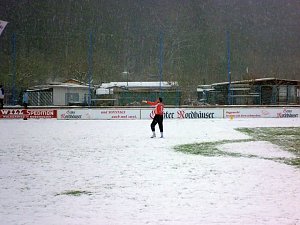 Unentschieden im Schnee