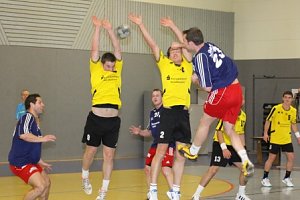 Mit leeren H&auml;nden