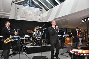 &Auml;rzte- und Apothekerball im Autohaus Peter