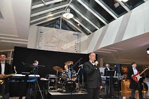 &Auml;rzte- und Apothekerball im Autohaus Peter