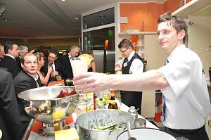 &Auml;rzte- und Apothekerball im Autohaus Peter