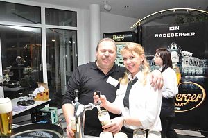 &Auml;rzte- und Apothekerball im Autohaus Peter