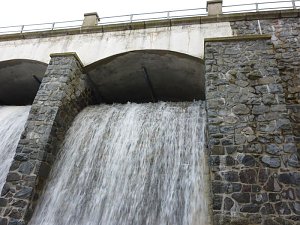 Talsperre bei Neustadt