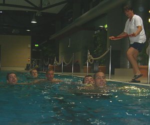 Fu&szlig;ball im Badehaus?