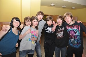Coole Junge Party im Klubhaus