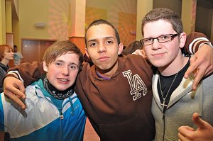 Coole Junge Party im Klubhaus