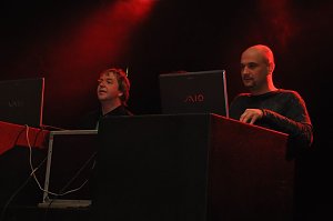 Coole Junge Party im Klubhaus