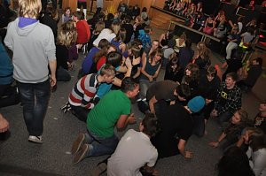 Coole Junge Party im Klubhaus