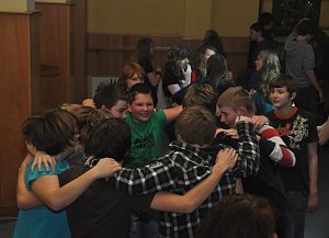 Coole Junge Party im Klubhaus