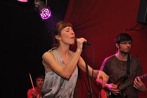 Chapeau Claque Live in der Destille