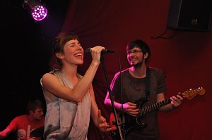 Chapeau Claque Live in der Destille