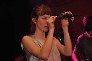 Chapeau Claque Live in der Destille