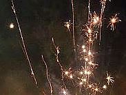 Bild: Mit Feuerwerk begr&uuml;&szlig;t!