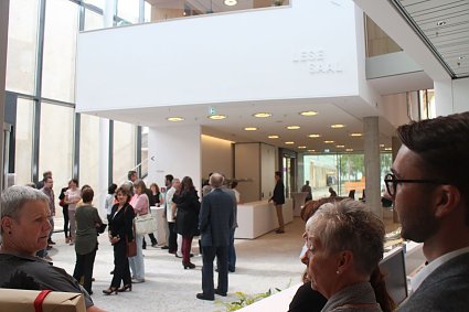 Bild: Morgen wird die Bibliothek offiziell er&ouml;ffnet