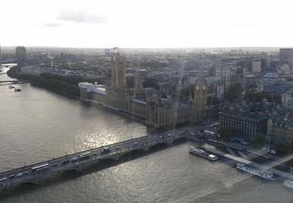 Bild: Ein weltber&uuml;hmtes Monument am n&auml;chsten -  London von oben