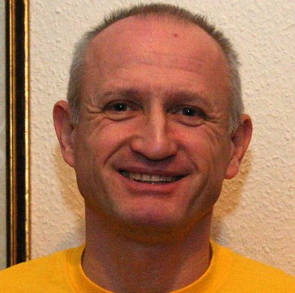 Bild: Von der 100-Meter-Sprintstrecke bis zur Marathondistanz - Speedskater Jens-Uwe Krebs ist auch im gehobenen Alter noch schnell unterwegs