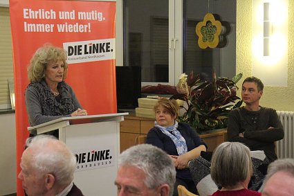 Bild: Ministerin Birgit Keller und Landtagsmitglied Katja Mitteldorf sprachen &uuml;ber die Regierungsbeteiligung in Erfurt