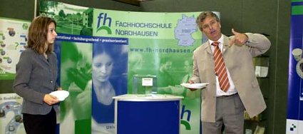 Bild: Fachhochschule gibt den L&ouml;ffel ab