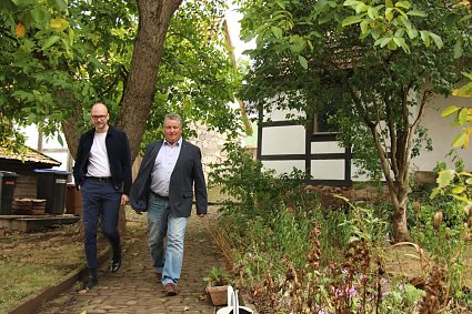 Bild: Steffen Gr&auml;fe und B&uuml;rgermeister Andreas Liesegang 