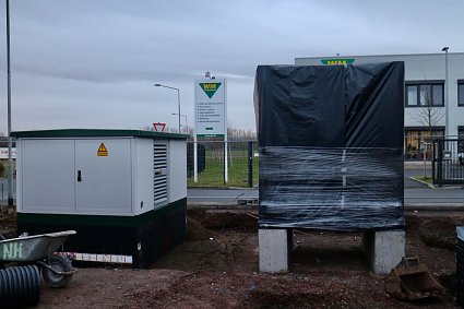 Bild: Das Herzst&uuml;ck der Anlage ist noch ordentlich verpackt
