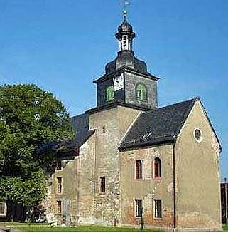 Bild: Zu Gunsten des Kirchturms