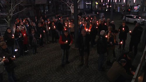 Der Zug folgte der alten Route und endete am Neuen Rathaus (Foto: Angelo Glashagel)