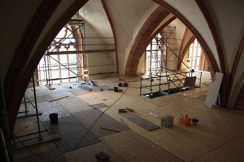 Bis in die Adventszeit hinein wird die Blasii-Kirche eine Gro&szlig;baustelle bleiben (Foto: R&uuml;diger Neitzke)