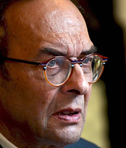 Dr. Walter S&uuml;&szlig; spricht in der Flohburg &uuml;ber das Ende der Stasi (Foto: Pressestelle Stadt Nordhausen)