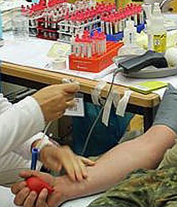 Blutspende (Foto: Karl-Heinz Herrmann)