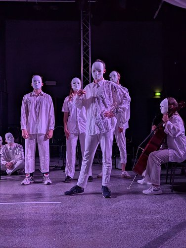 Sch&uuml;ler machen Theater. (Foto: Theater Nordhausen)