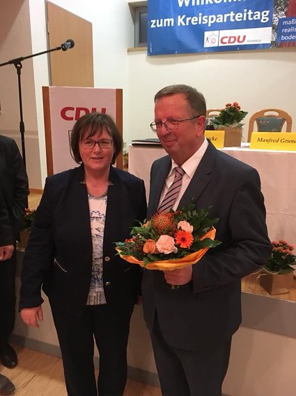 Bild: Christina Tasch und Dr. Werner Henning