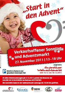 Bild: Weihnachtsbaum steht