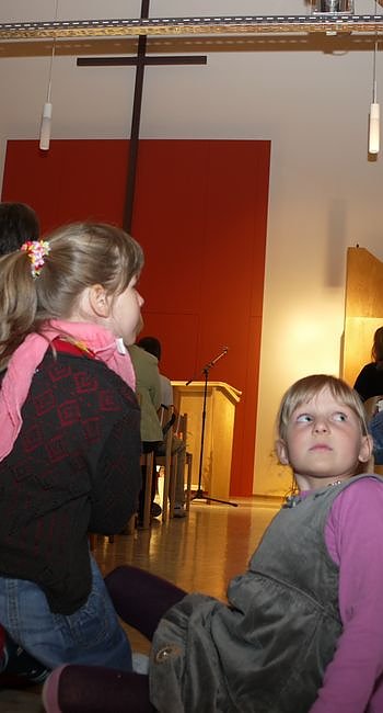 Bild: Kinder und Jugendliche gestalteten den Gottesdienst