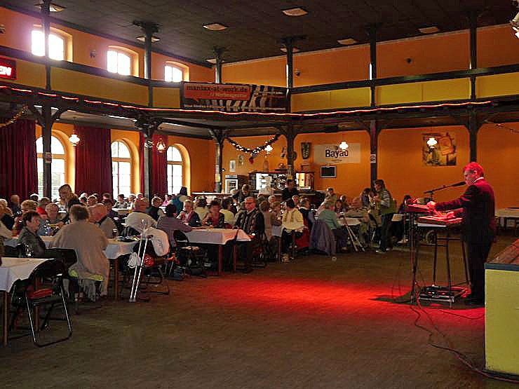 Senioren feierten (Foto: Karl-Heinz Herrmann)