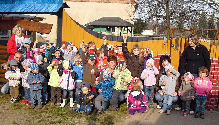 Osterhase unterwegs (Foto: Wahlkreisbüro Holbe) Osterhase unterwegs (Foto: Wahlkreisbüro Holbe)