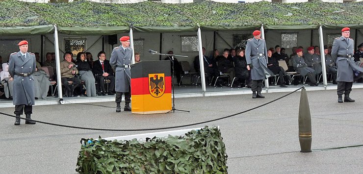 Kommandowechsel in Sondershausen (Foto: Karl-Heinz Herrmann) Kommandowechsel in Sondershausen (Foto: Karl-Heinz Herrmann)