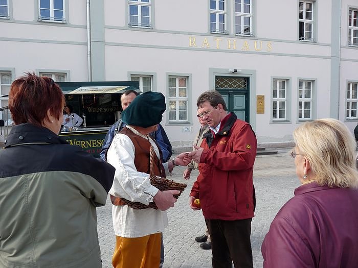 Auf zum Apfelschn&auml;pper-Markt 2012 (Foto: Karl-Heinz Herrmann)
