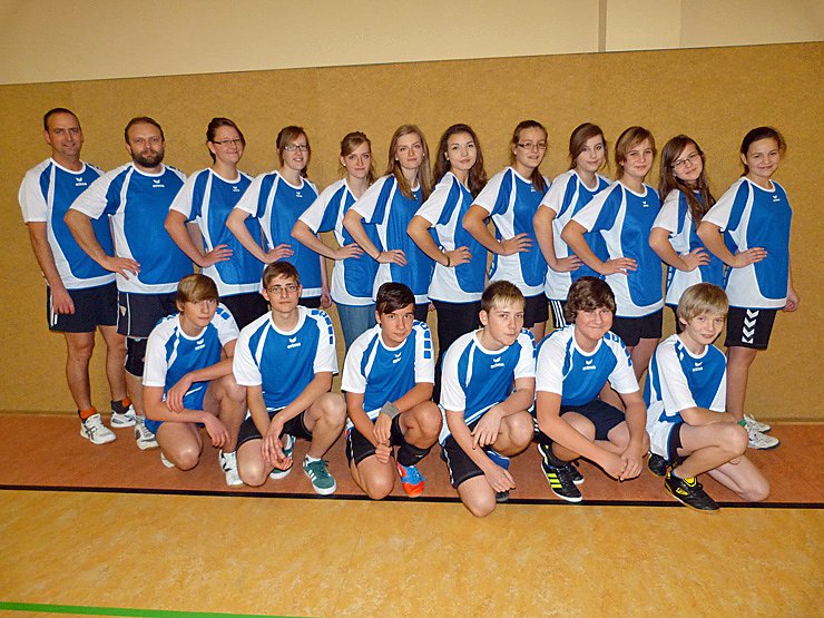 Spende für Jugendabteilung (Foto: VC "Blau - Weiß" 72 Oldisleben ) Spende für Jugendabteilung (Foto: VC "Blau - Weiß" 72 Oldisleben )