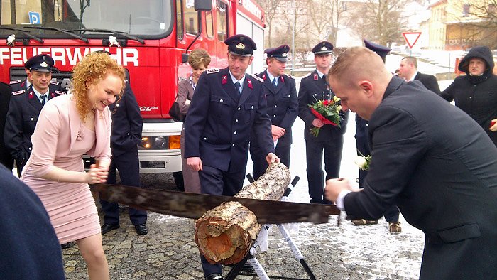 Feuerwehrmann heiratet in Ebeleben (Foto: Andreas Sorber) Feuerwehrmann heiratet in Ebeleben (Foto: Andreas Sorber)