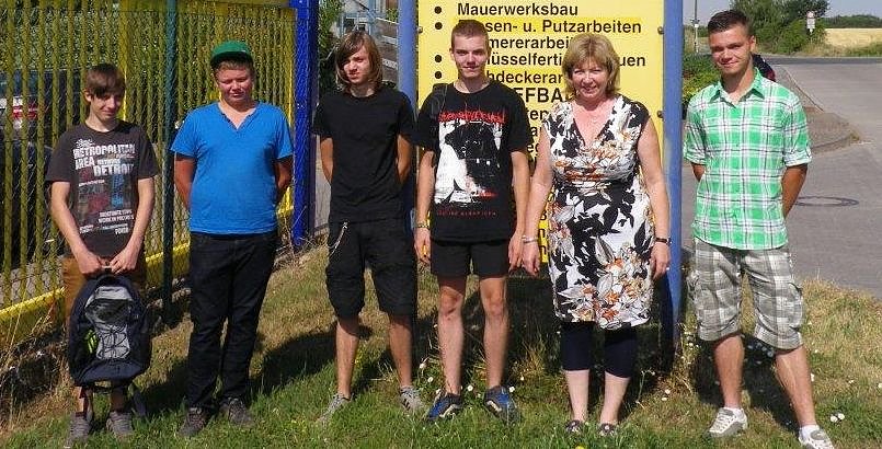 Neue Azubis herzlich begrüßt (Foto: privat) Neue Azubis herzlich begrüßt (Foto: privat)