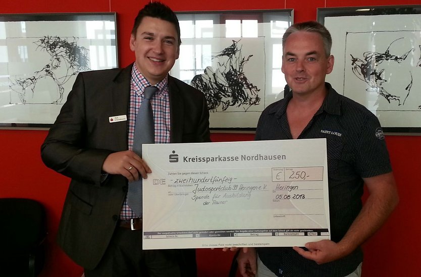 &Uuml;bergeben (Foto: privat)