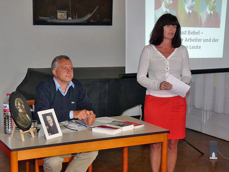 Bebellesung in SDH (Foto: Karl-Heinz Herrmann)