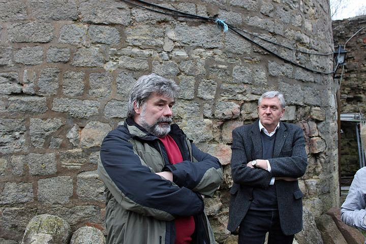 Partys auf Burg Straußberg? (Foto: Karl-Heinz Herrmann) Partys auf Burg Straußberg? (Foto: Karl-Heinz Herrmann)