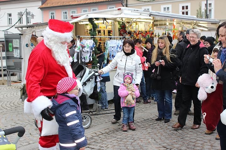 Erfolgreicher Weihnachtsmarkt (Foto: Karl-Heinz Herrmann)