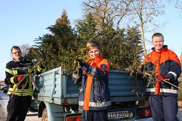 Weihnachtsbaumaktion (Foto: Elke Sagorski)