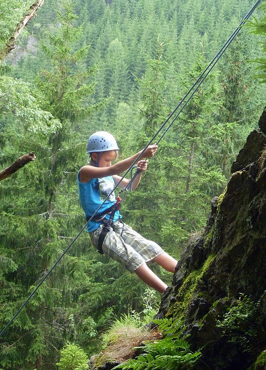 Kletterabenteuer im Th&uuml;ringer Wald (Foto: Kreisjugendring - Greu&szlig;en)