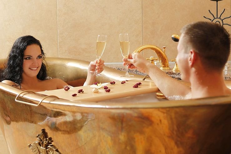 Der Romantischer  Valentinsabend (Foto: Kyffh&auml;usertherme)