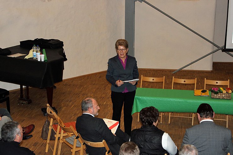 &Uuml;ber Verkehrsinfrastruktur diskutiert (Foto: Karl-Heinz Herrmann)