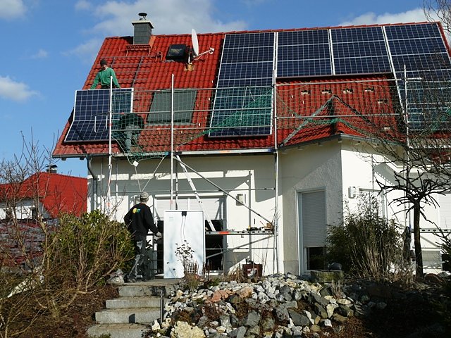 Bau Solaranlage (Foto: Ilka K&uuml;hn)
